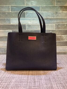 Kate Spade Navy Pebbled Leather Medium Toe With Gold Logo Plaque